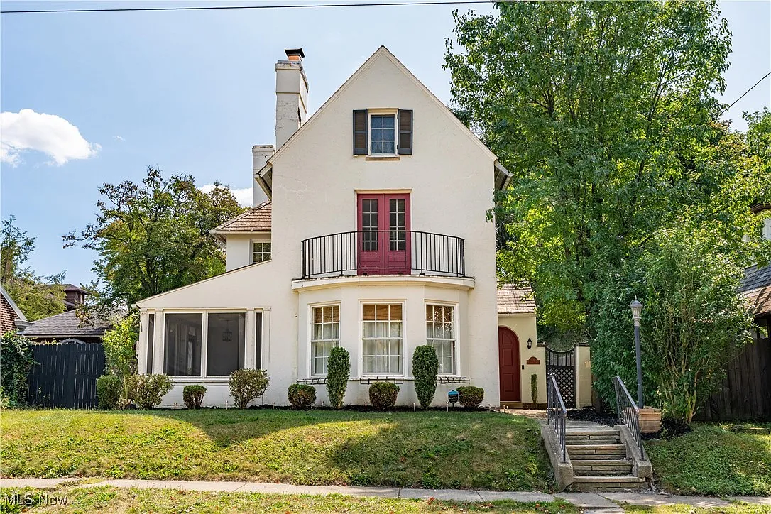 521 Federal Ave NE photo 1