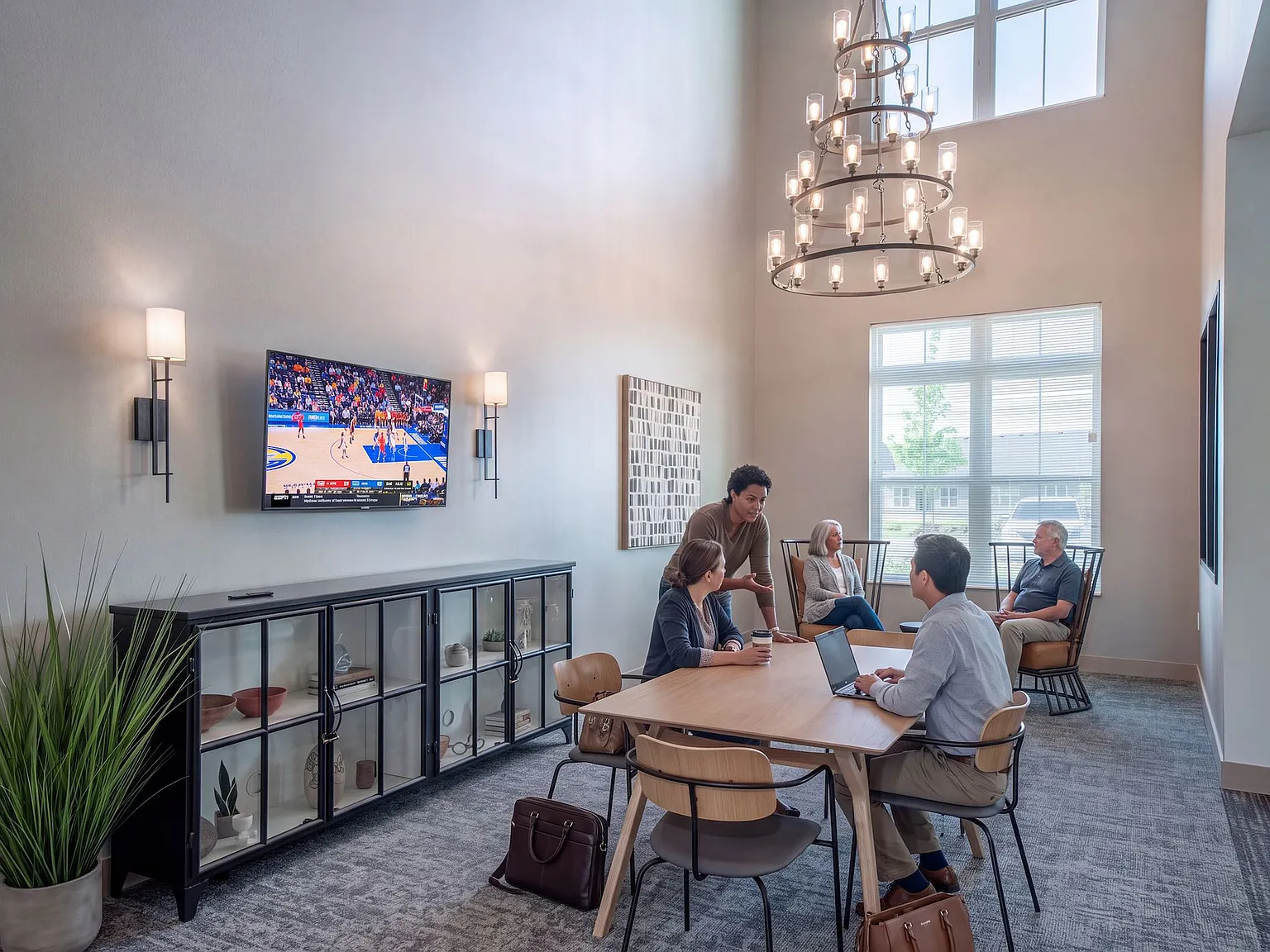 Homestead Luxury Apartments — Photo 4