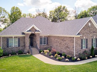 17219 Shakes Creek Dr, Fisherville, KY 40023