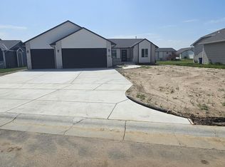 1905 S Herrington St, Wichita, KS 67207