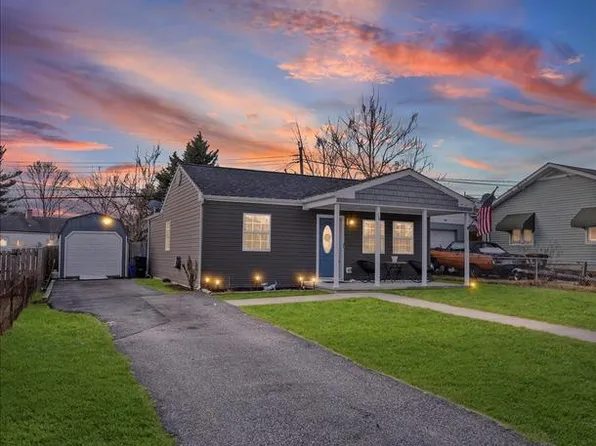 18 Blister St, Middle River, MD 21220