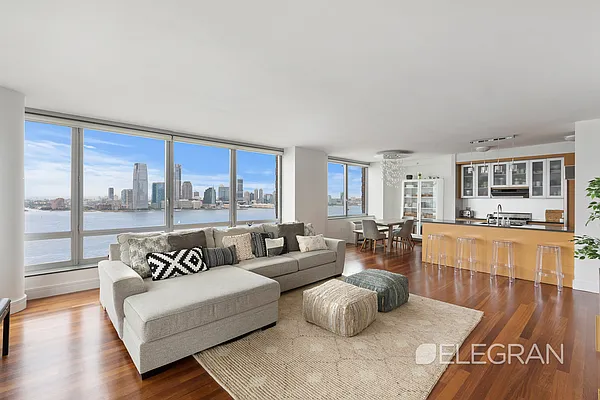 Rented by (Legacy) Elegran | media 2