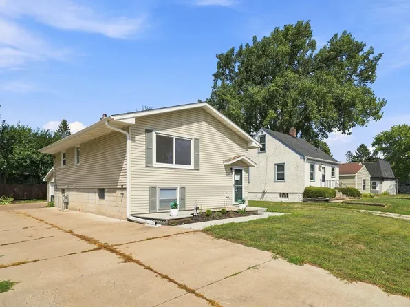 1893 Highway 96, White Bear Lake, MN 55110