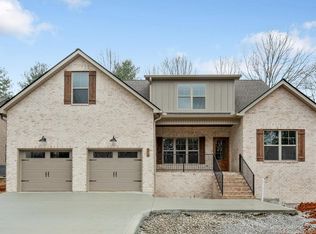 519 Windrowe Dr, Cookeville, TN 38506