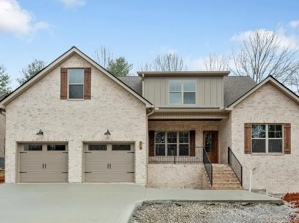 519 Windrowe Dr, Cookeville, TN 38506