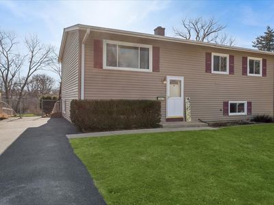 36615 N Streamwood Dr, Gurnee, IL, 60031