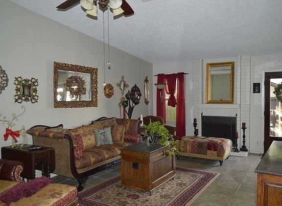 2nd image of 11202B Parkfield Dr