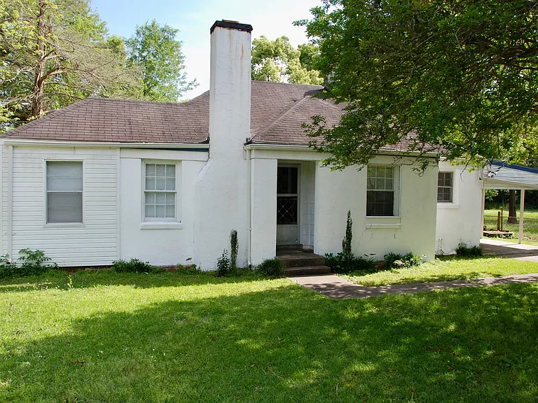 2755 Ralston Rd — Photo 2