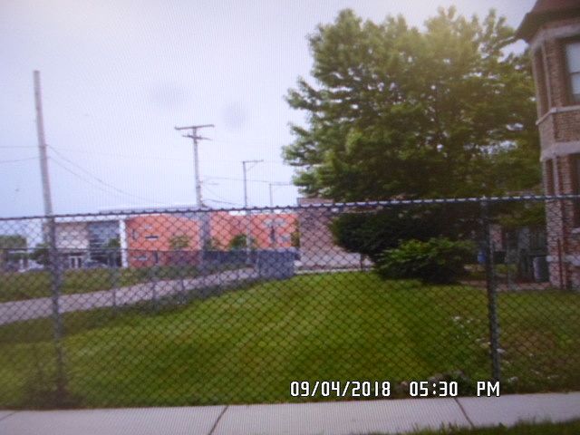 2nd image of 6238 S Greenwood Ave
