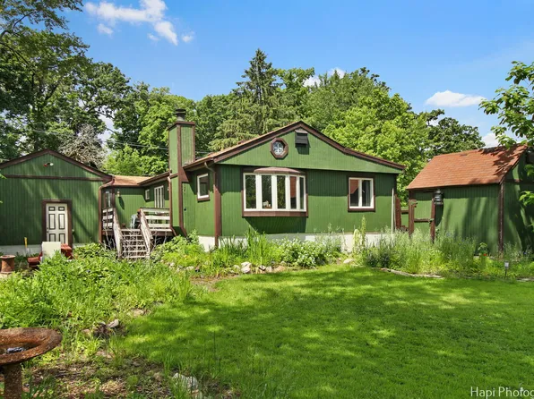 509 Park Ave, Fox Lake, IL 60020