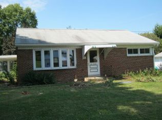 120 Highview Dr, Lancaster, PA 17602