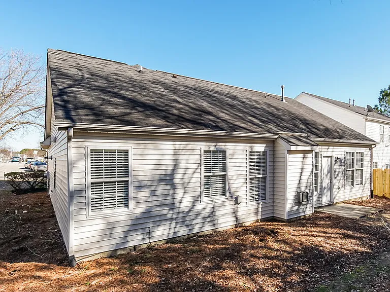 2309 Diquedo Dr — Photo 17