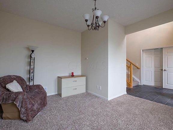 3rd image of 525 Stonebridge Blvd