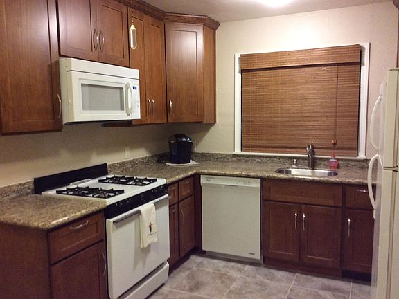 2nd image of 2468A W Avenue 135th