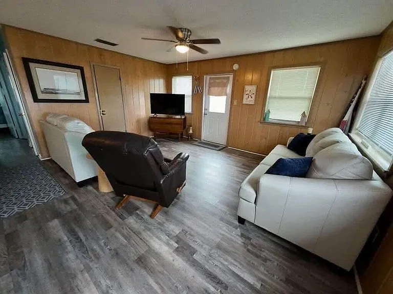 856 Desoto Dr #A — Photo 6