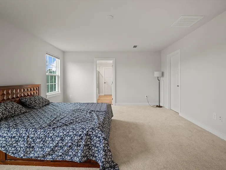 14212 Botsford Ave — Photo 43