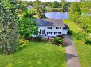 15 Tomahawk Ln, Westport, CT 06880