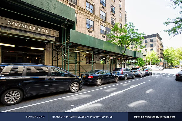 Rented by The Blueground | media 40