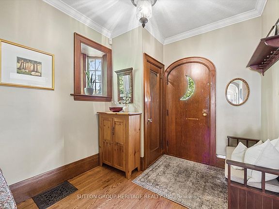 4th image of 46 Connaught St