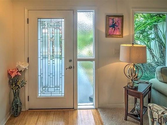 2nd image of 12 Coconut Ct