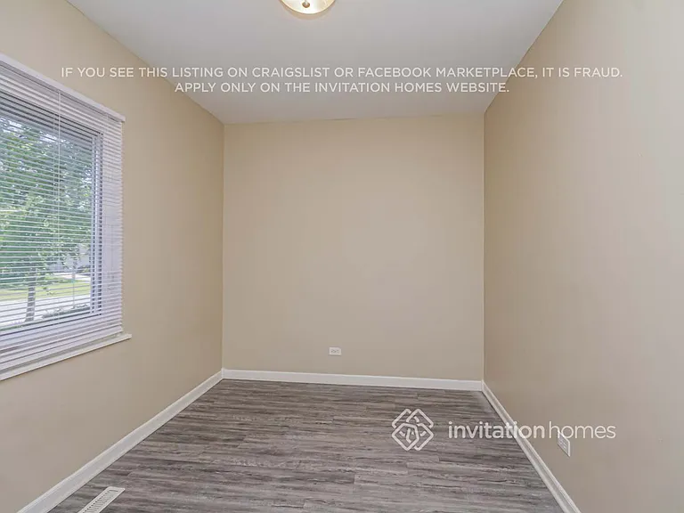 337 E Fullerton Ave — Photo 11