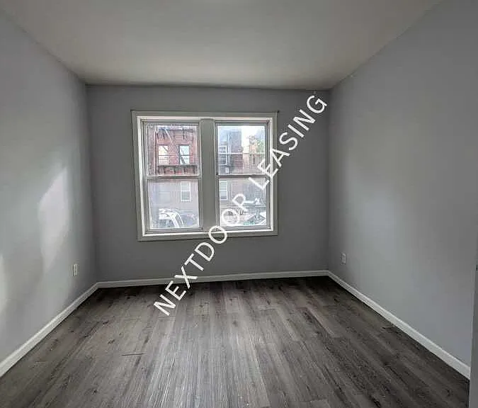 122 Wade St #1M — Photo 6
