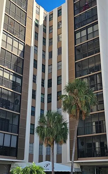 10355 Paradise Blvd #710 — Photo 28