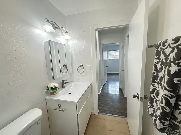 3408 68th Ave — Photo 5
