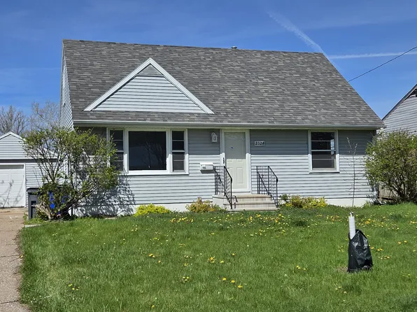 2324 Deborah Dr SW, Cedar Rapids, IA 52404