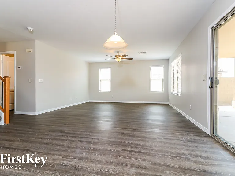 25029 W Vista Norte St — Photo 5