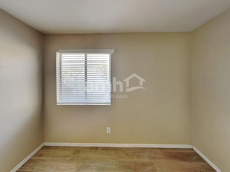 9029 W Avalon Dr — Photo 13
