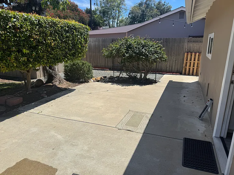 5225 Cole St — Photo 16