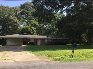 865 Forrest Ave, Bastrop, LA 71220
