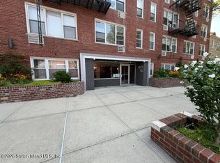 50-15 39th St #4H, Queens, NY 11104