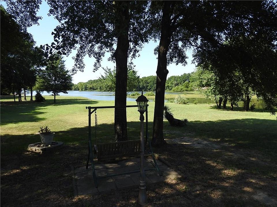 1st image of 9955 N Park Dr