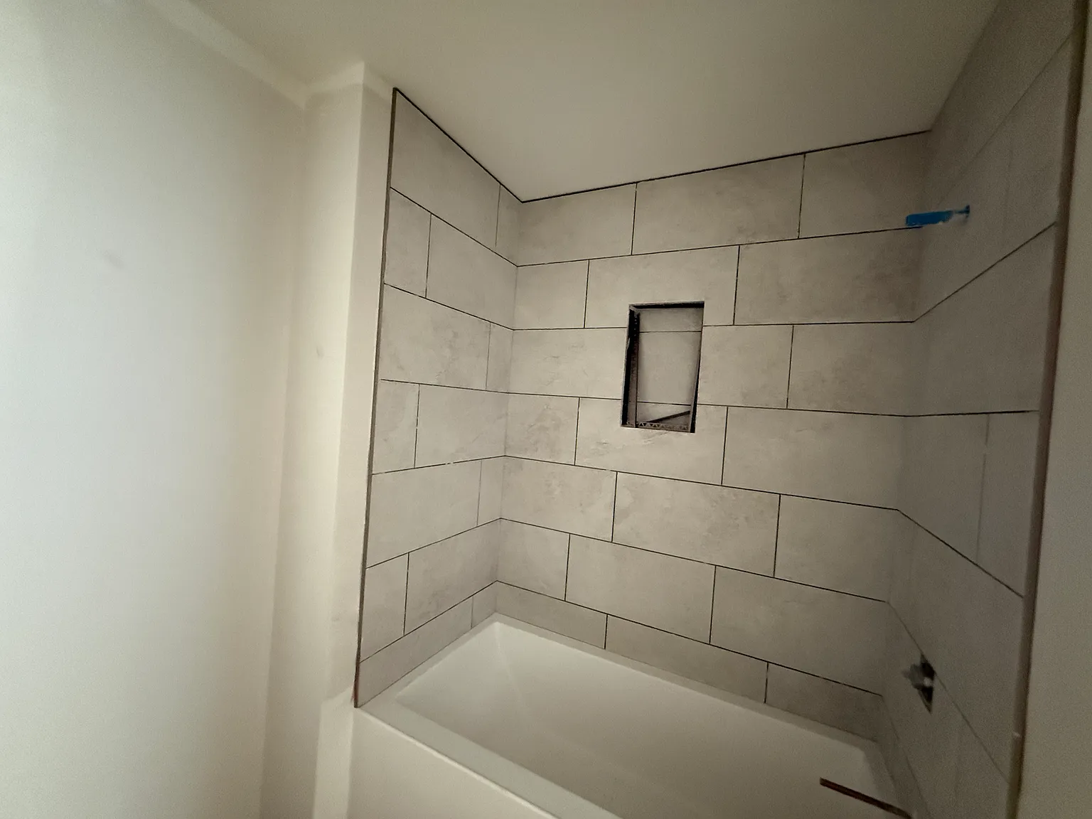 3 bed, 2.5 bath, 1560 sqft, $2,500 — Photo 3