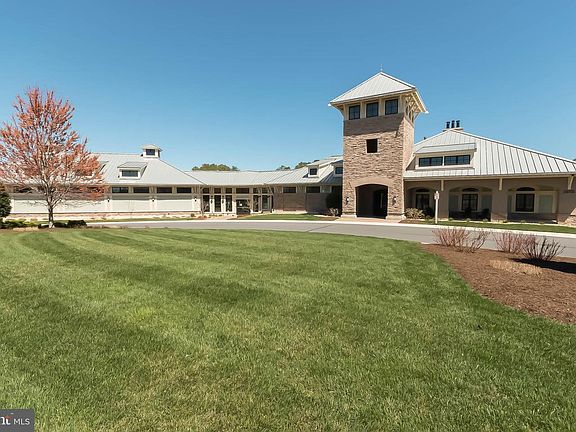 5th image of 30947 Scissorbill Rd