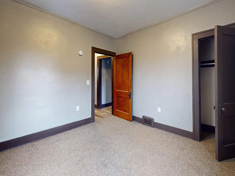 236 Watson St — Photo 34