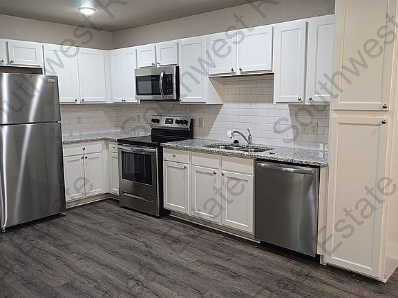 4th image of 1301 Mission Dr #A