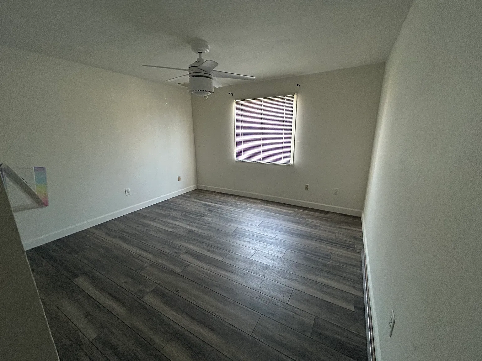 1715 W Pershing Ave — Photo 3