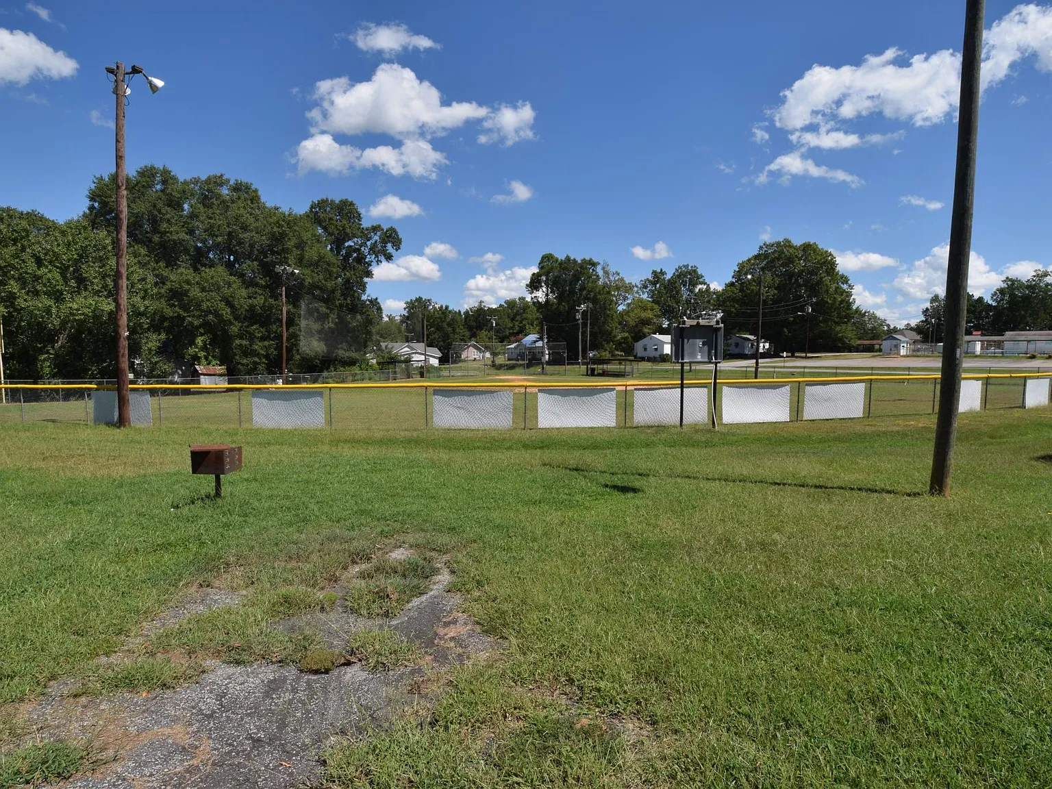 1 bed, 900 sqft, $795 — Photo 4