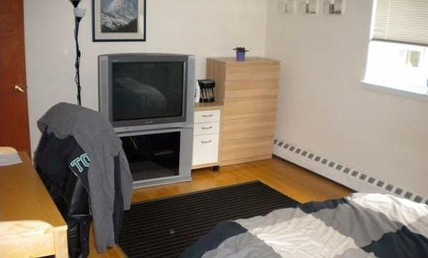 2nd image of 63 Parkman St APT 2
