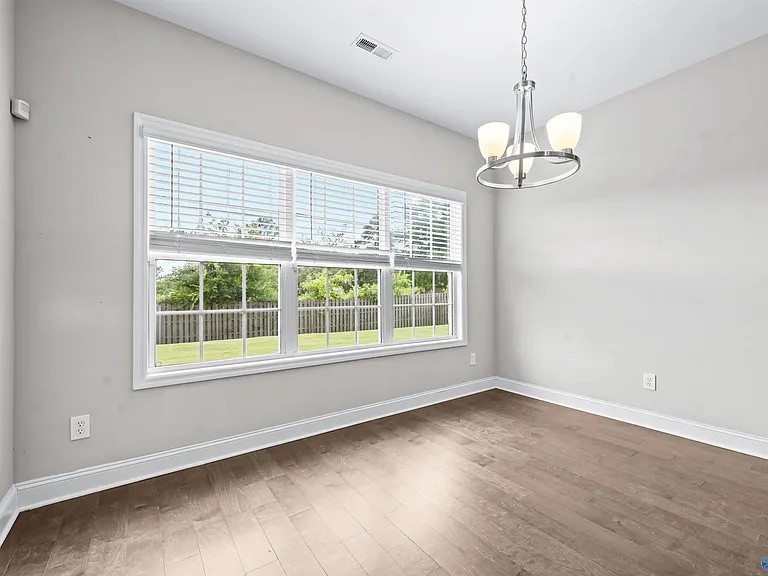 104 Erskin Parcus Dr — Photo 19