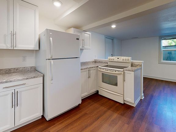 3rd image of 136 Campus Ave Unit 5