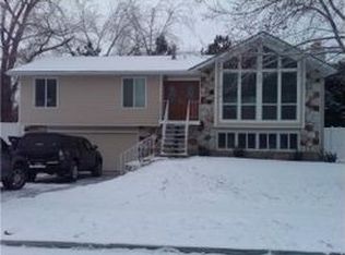 9538 S Buttonwood Dr, Sandy, UT 84092