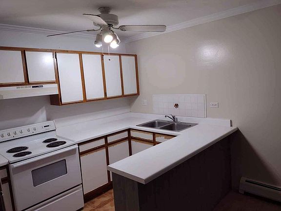 5th image of 1813 Hemlock Pl APT 208