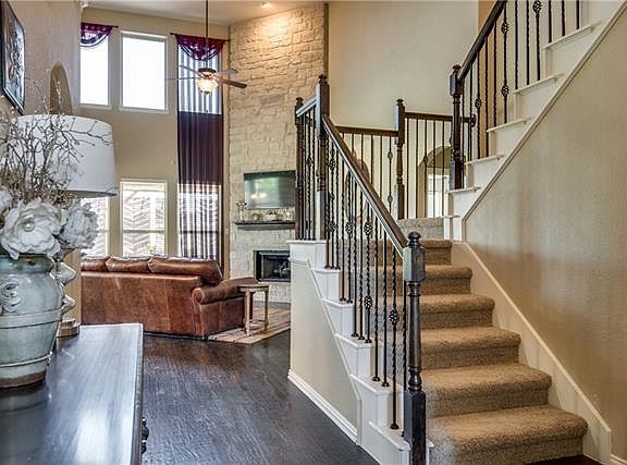 4th image of 3545 Beekman Dr