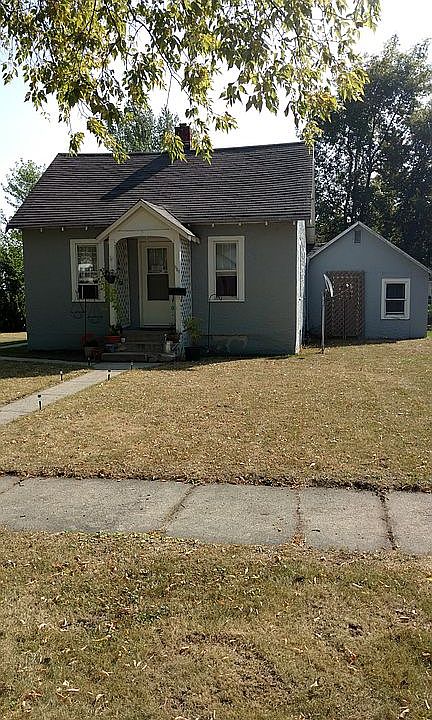 1st image of 936 Knight Ave N