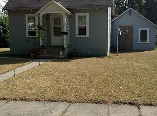 936 Knight Ave N, Thief River Falls, MN 56701