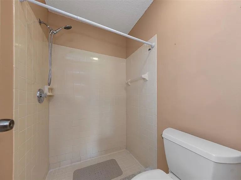 3121 Beecher Dr E #A — Photo 41
